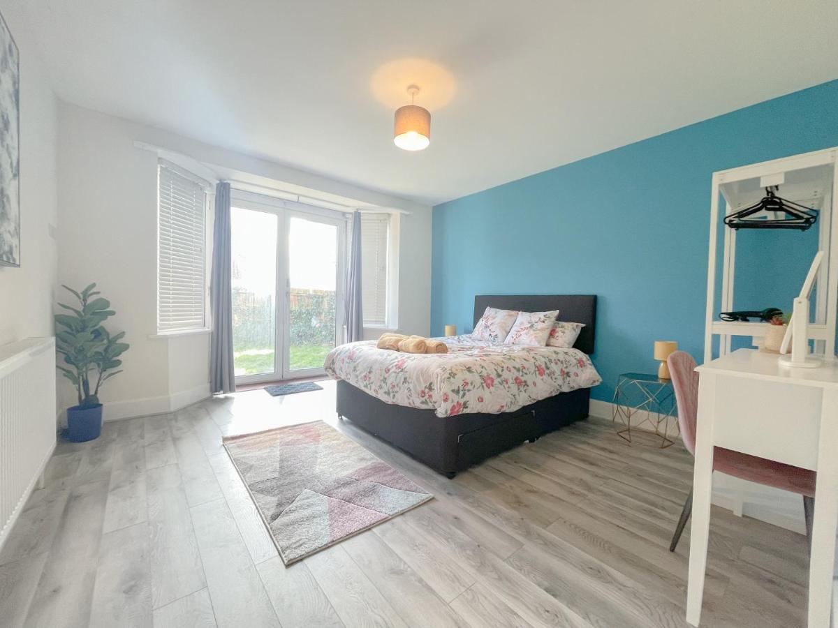 Large 3 Bedroom & 2 Bath - Ground Floor With Parking Μπόρνμουθ Εξωτερικό φωτογραφία