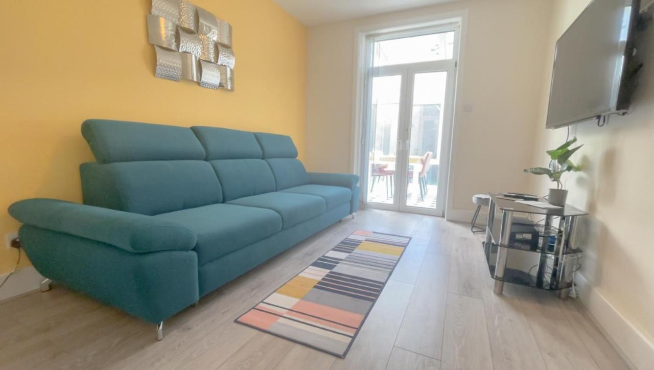 Large 3 Bedroom & 2 Bath - Ground Floor With Parking Μπόρνμουθ Εξωτερικό φωτογραφία